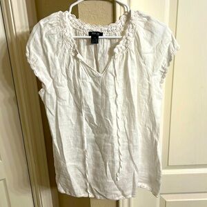 Cute white top